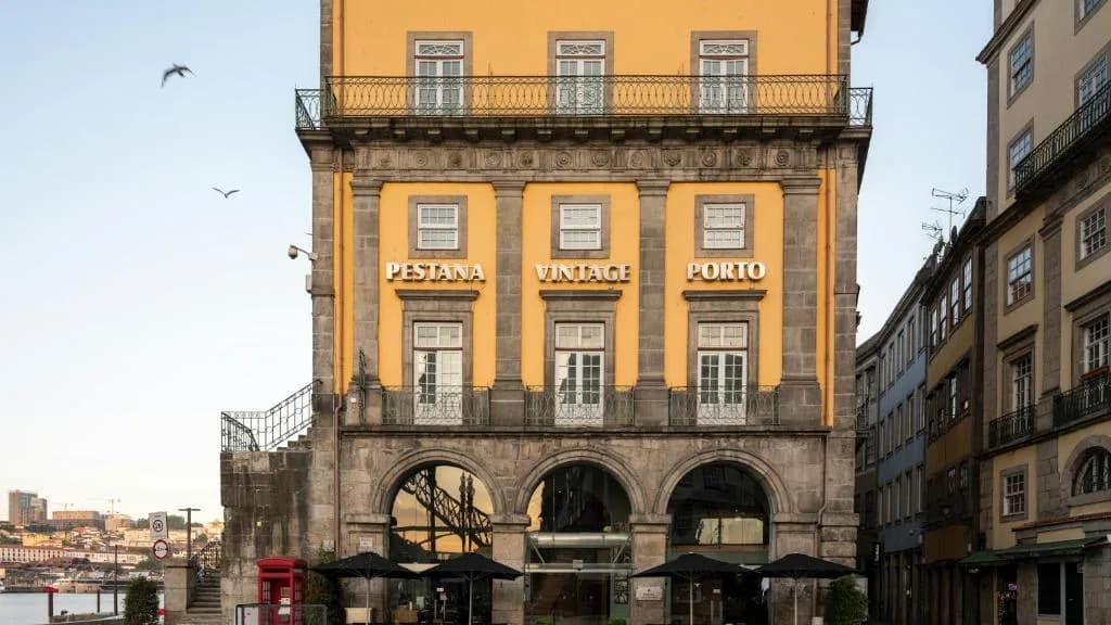 Порту и долина Дору: набережная Рибейра, книжный Livraria Lello и вино у реки — 4